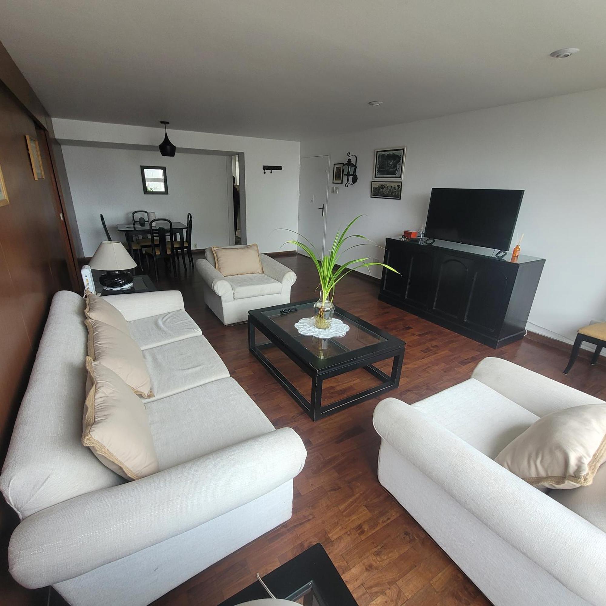 The Guest House 1 At The Booming Center Of Miraflores, Lima - Peru Экстерьер фото