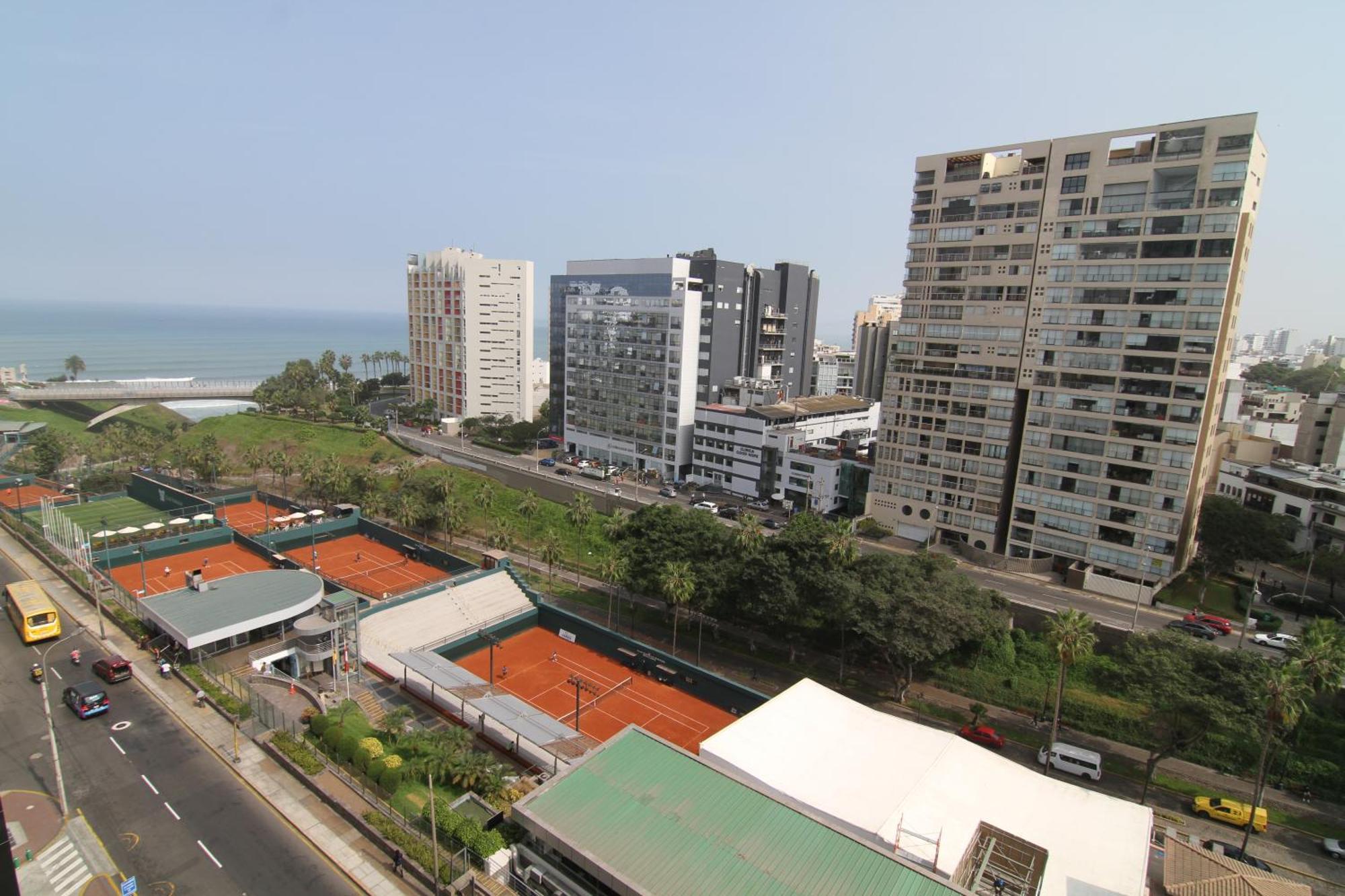 The Guest House 1 At The Booming Center Of Miraflores, Lima - Peru Экстерьер фото