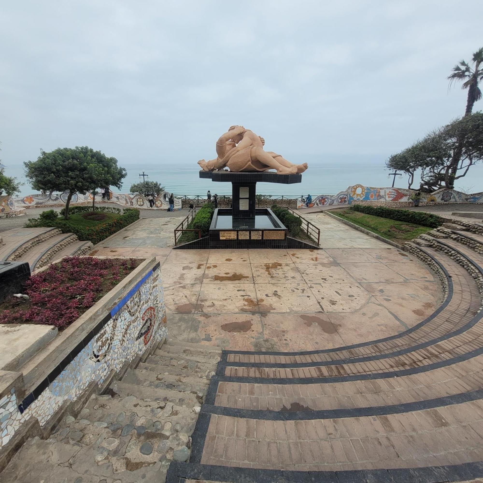 The Guest House 1 At The Booming Center Of Miraflores, Lima - Peru Экстерьер фото