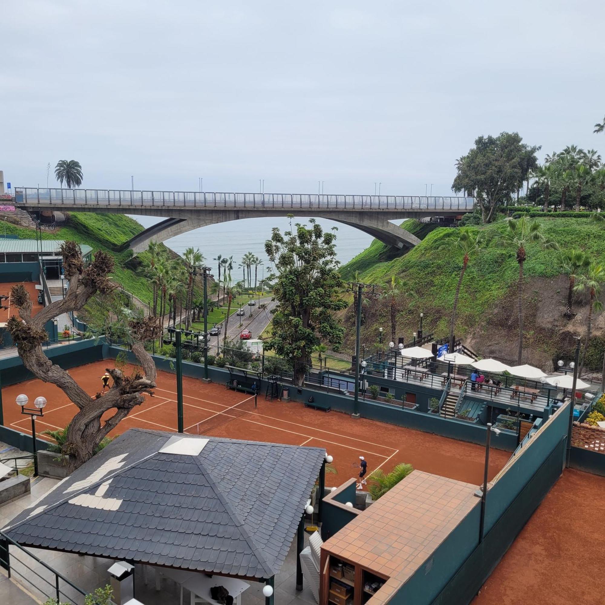 The Guest House 1 At The Booming Center Of Miraflores, Lima - Peru Экстерьер фото