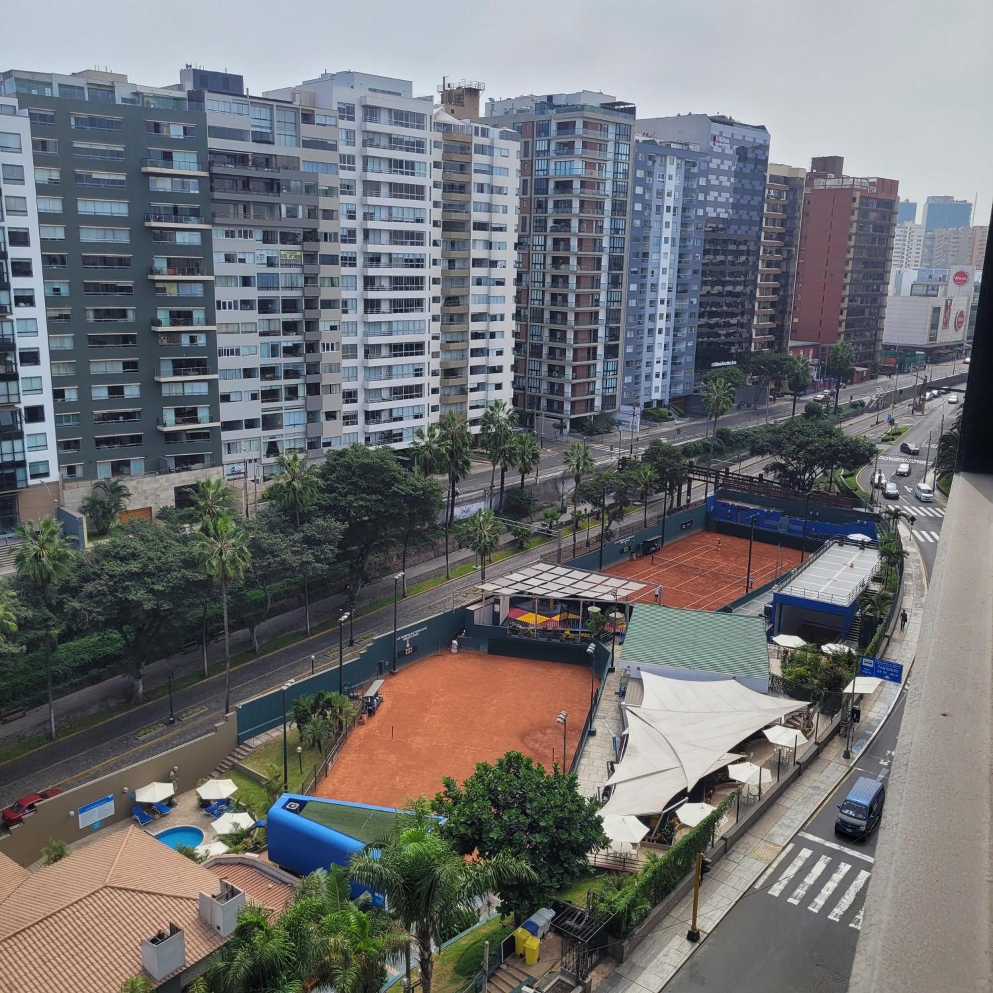 The Guest House 1 At The Booming Center Of Miraflores, Lima - Peru Экстерьер фото